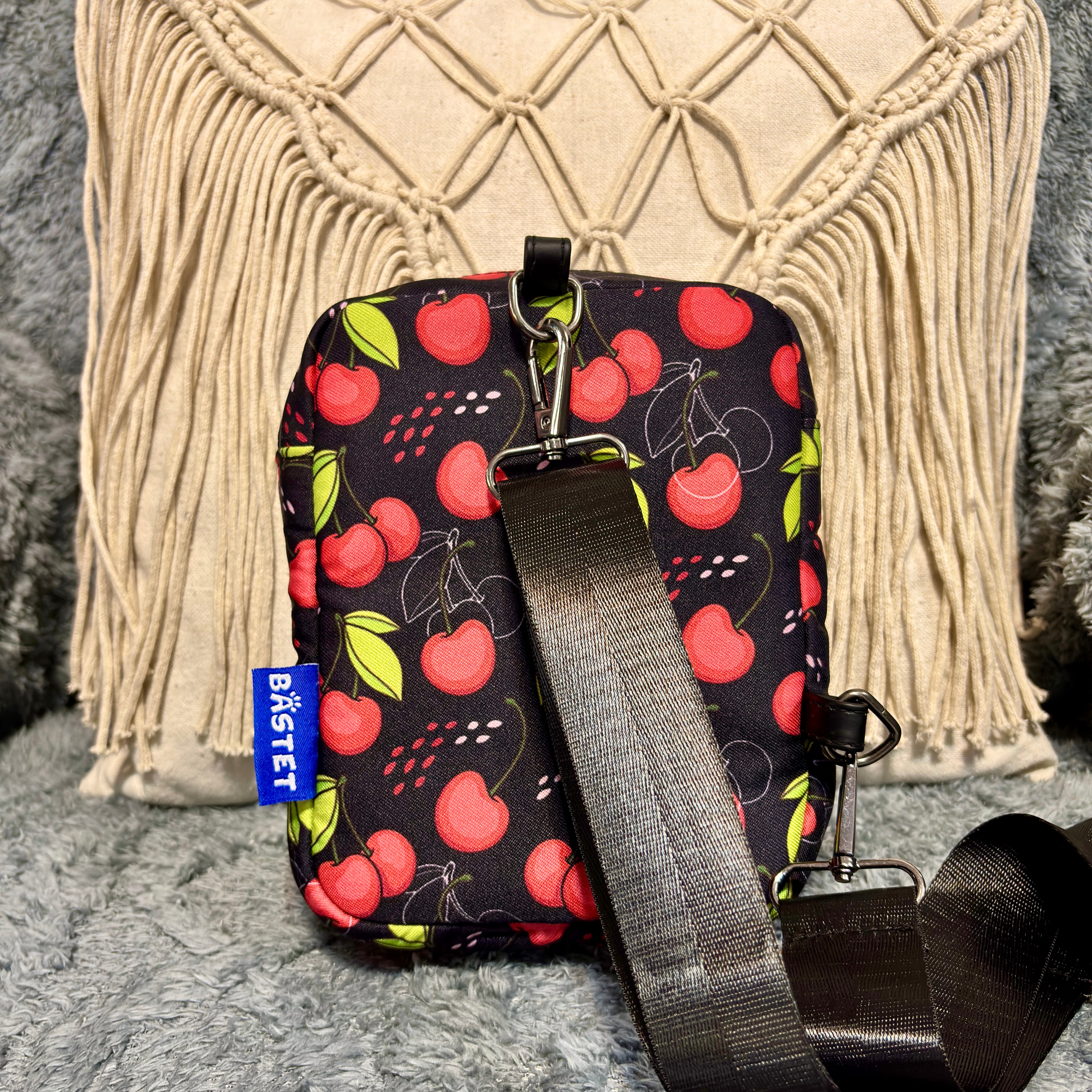 Cherry Crossbag