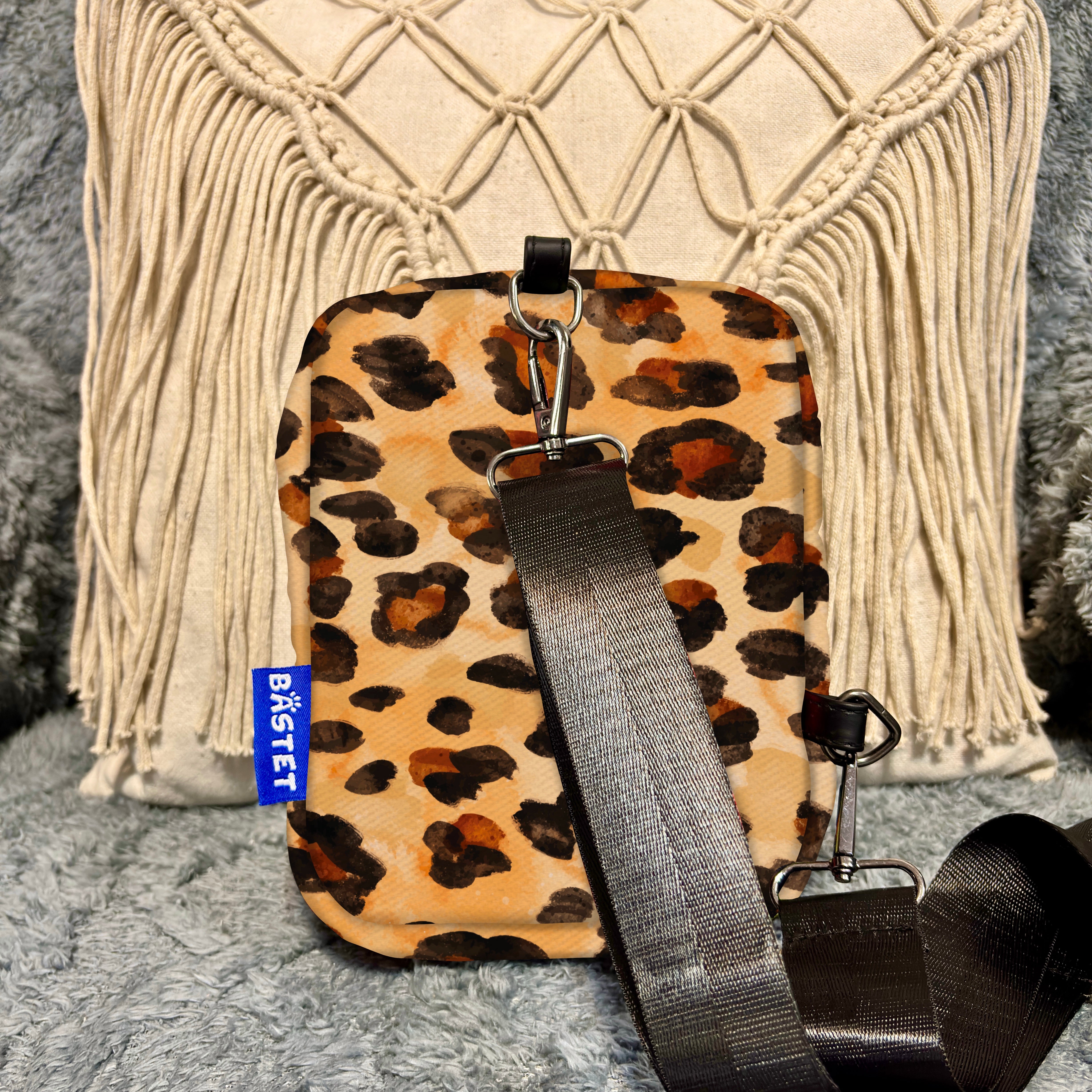 Leopard Crossbag