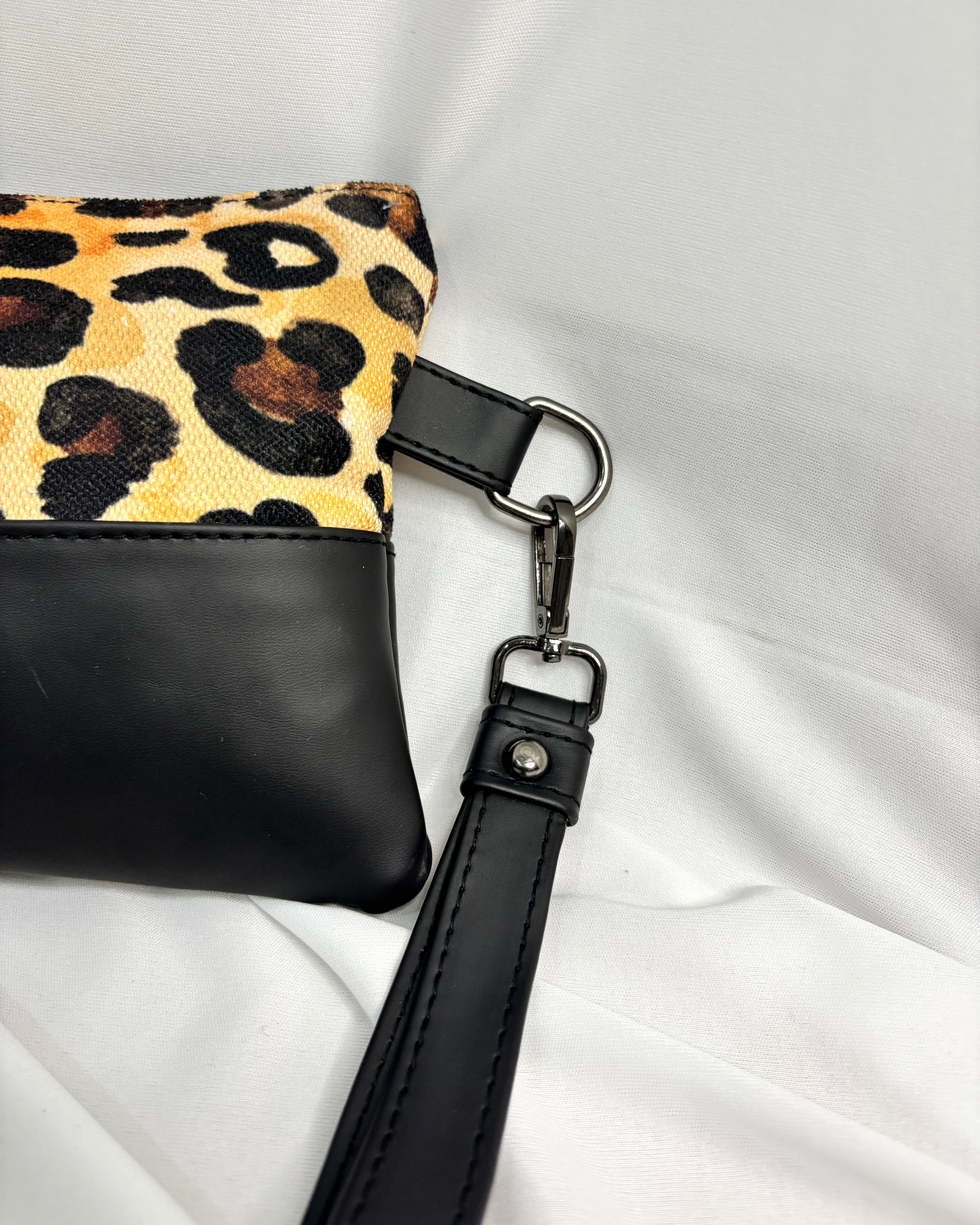 Leopard Clutch